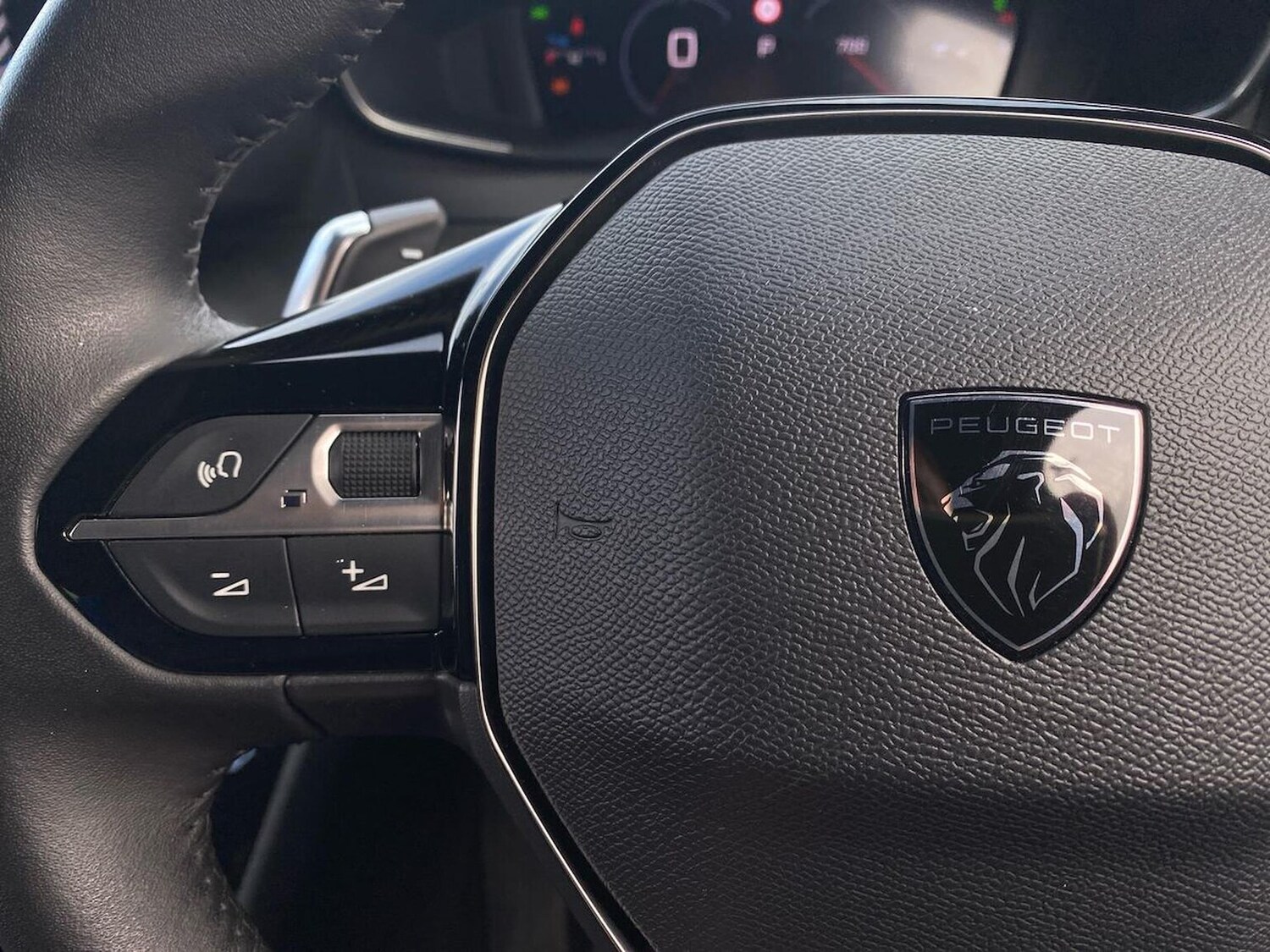 Used Peugeot 2008 2024 for sale - 75774539: Photo 27
