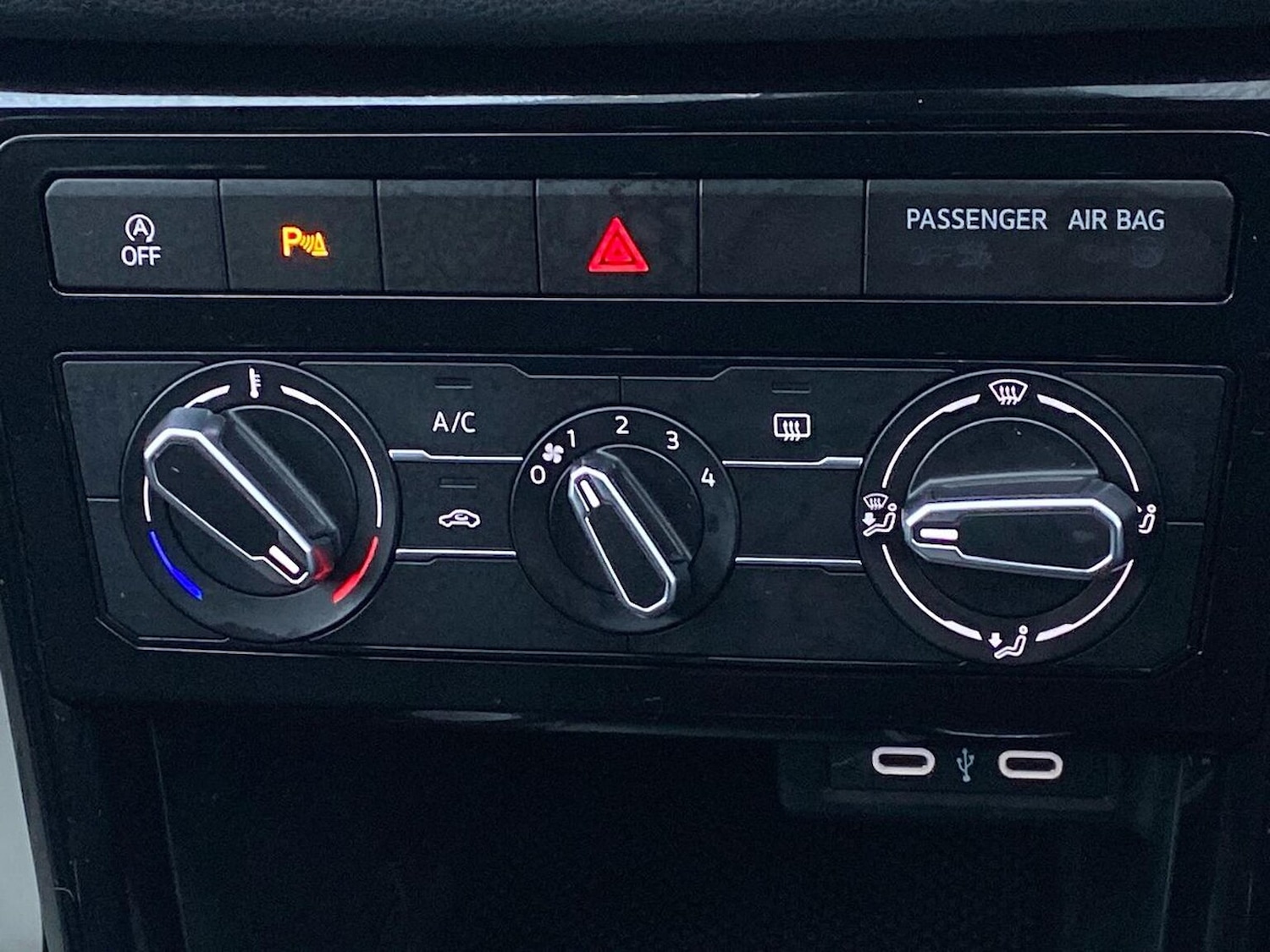 Used Volkswagen T-Cross 2024 for sale - 77528905: Photo 22