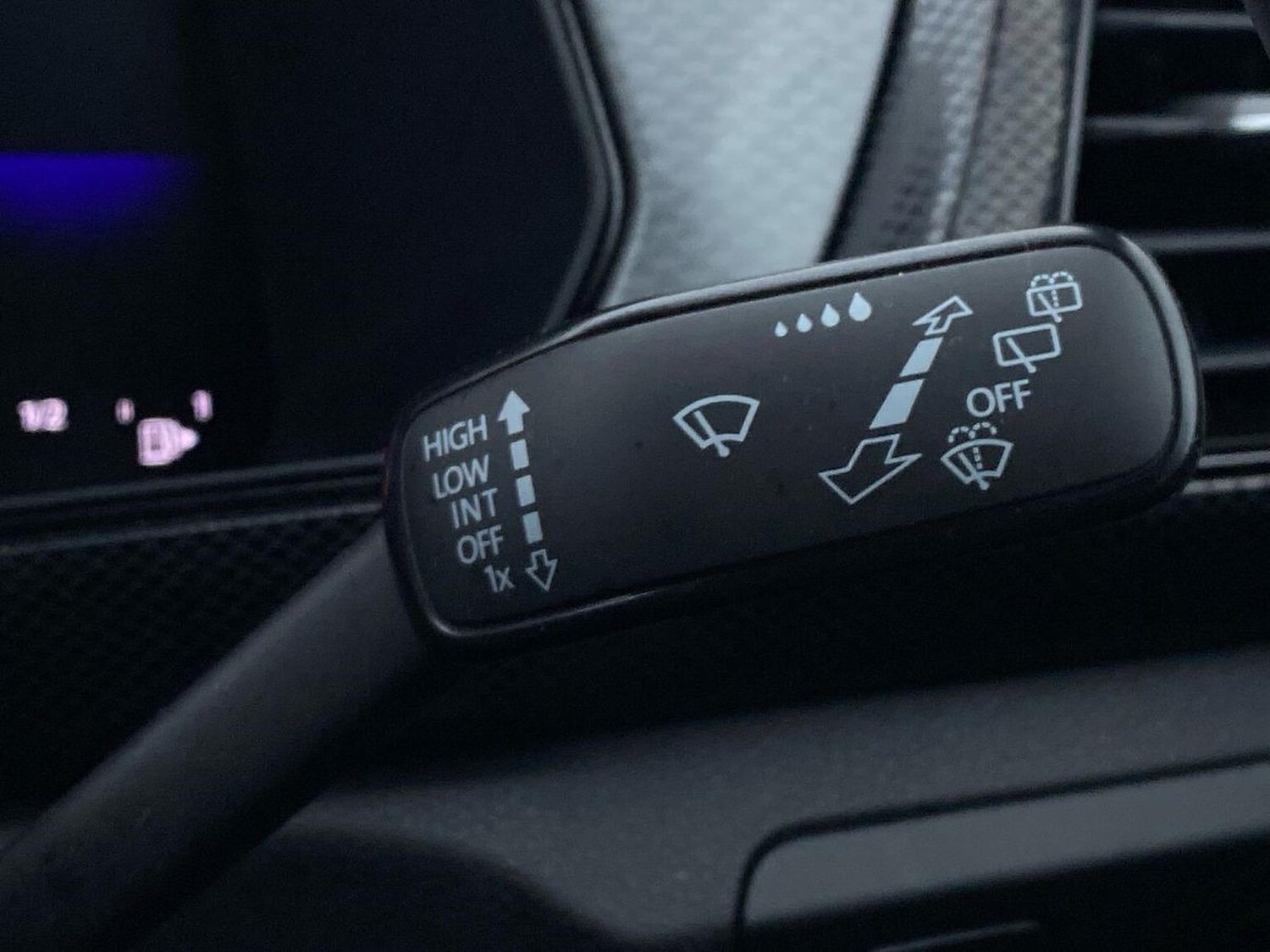 Used Volkswagen T-Cross 2024 for sale - 77528905: Photo 27