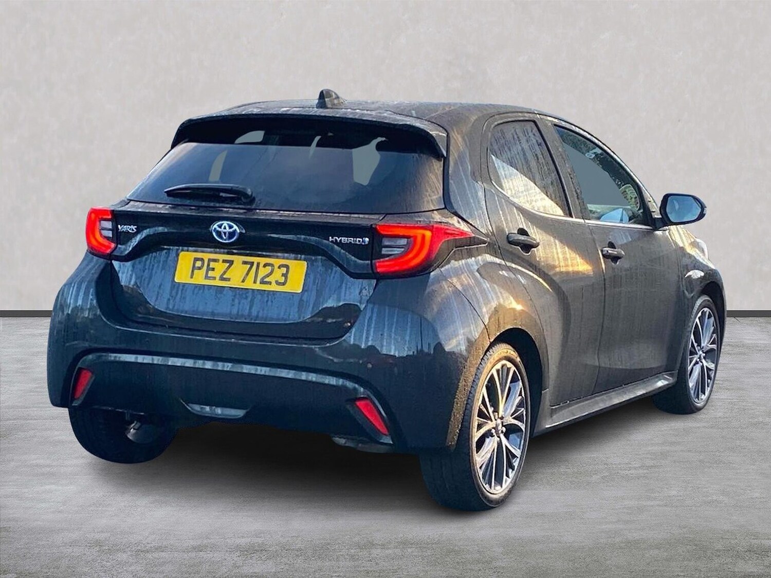 Used Toyota Yaris 2023 for sale - 77707411: Photo 18