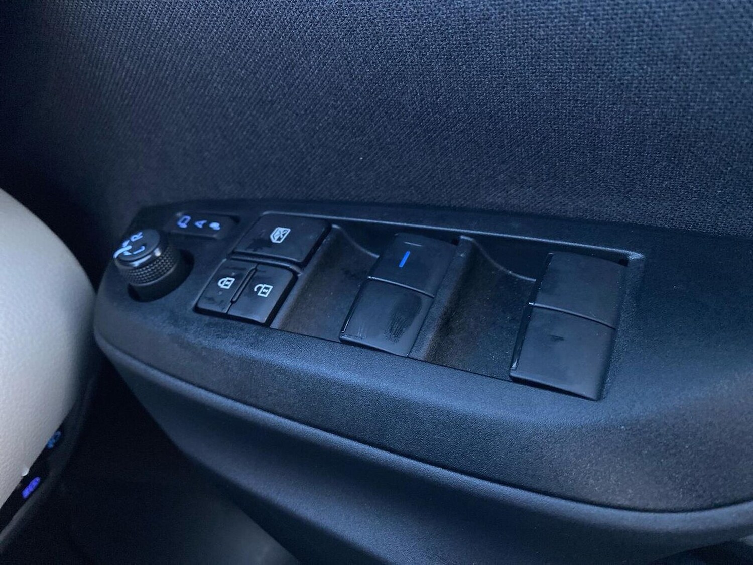 Used Toyota Yaris 2023 for sale - 77707411: Photo 21