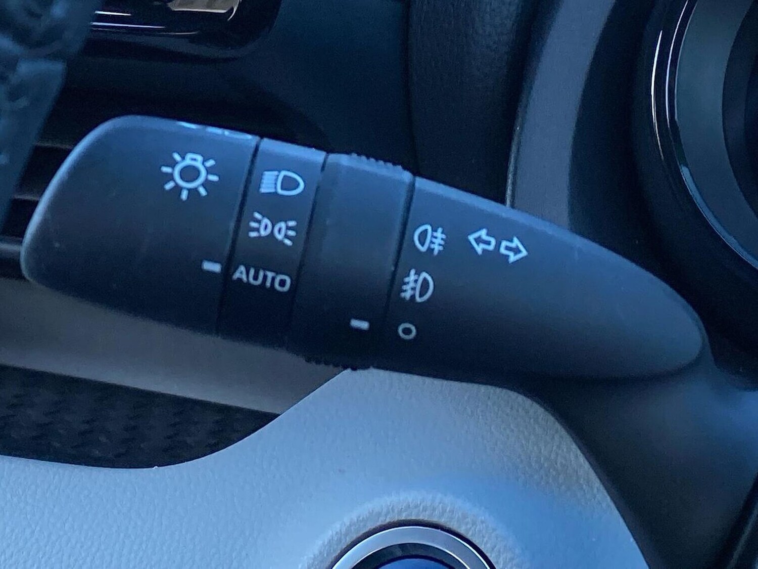 Used Toyota Yaris 2023 for sale - 77707411: Photo 29