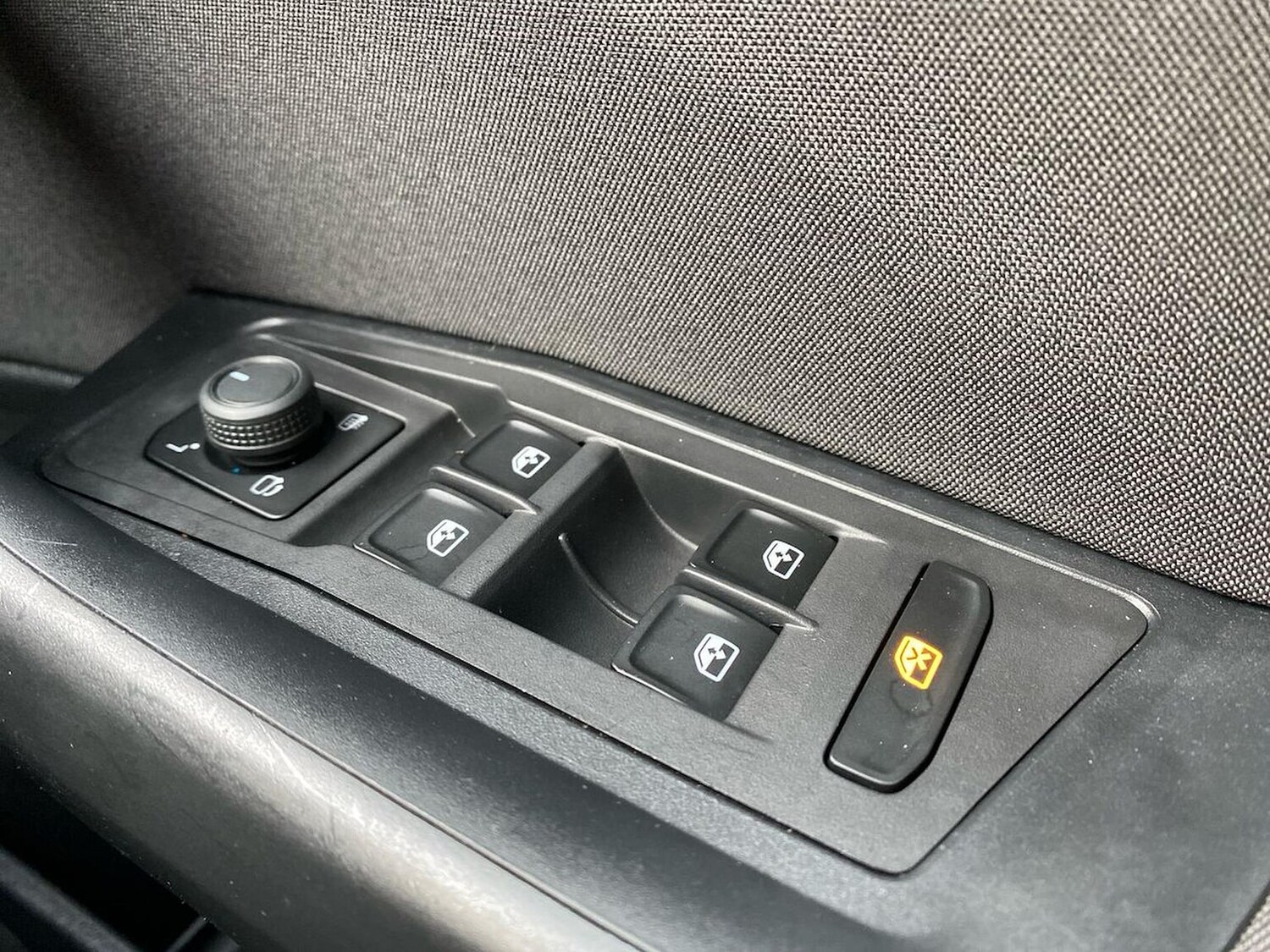 Used Volkswagen T-Roc 2022 for sale - 77003680: Photo 21