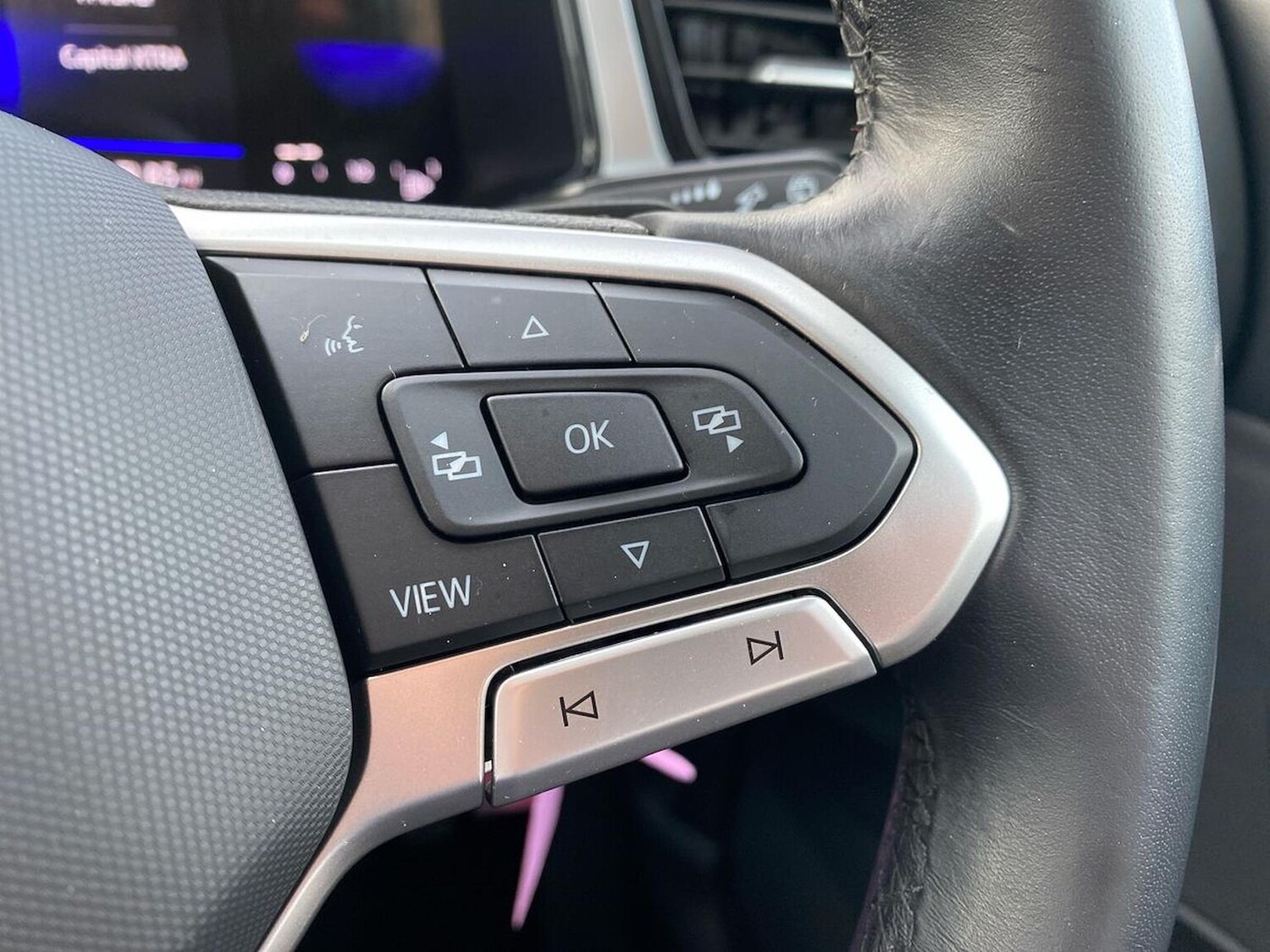 Used Volkswagen T-Roc 2022 for sale - 77003680: Photo 26