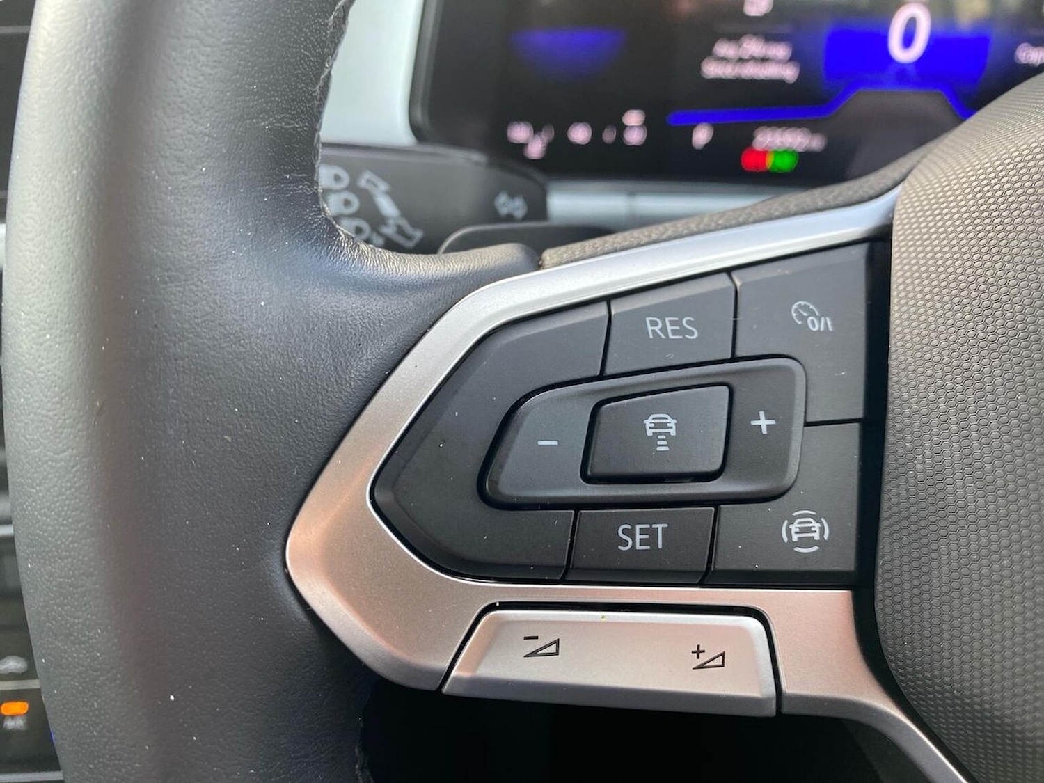 Used Volkswagen T-Roc 2022 for sale - 77003680: Photo 27