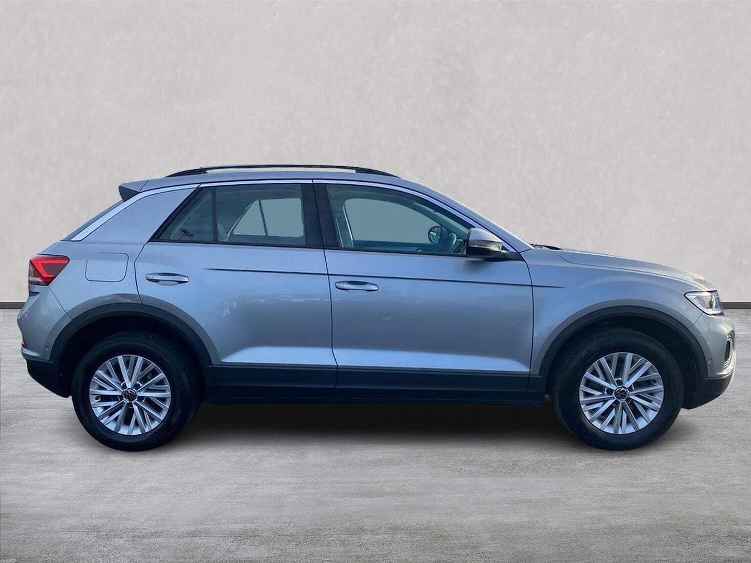 Used Volkswagen T-Roc 2022 for sale - 77003680: Photo 3