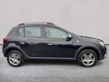 Used Dacia Sandero Stepway 2019 for sale - 79683513: Photo