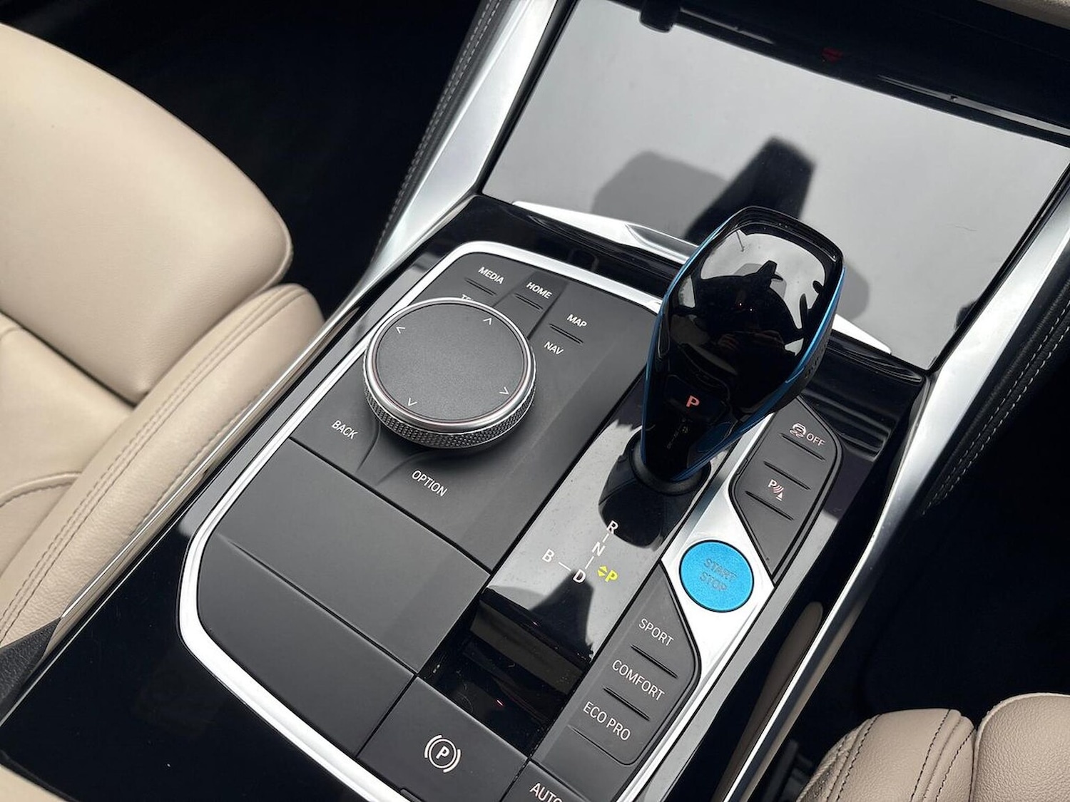 Used BMW i4 2022 for sale - 76682552: Photo 13