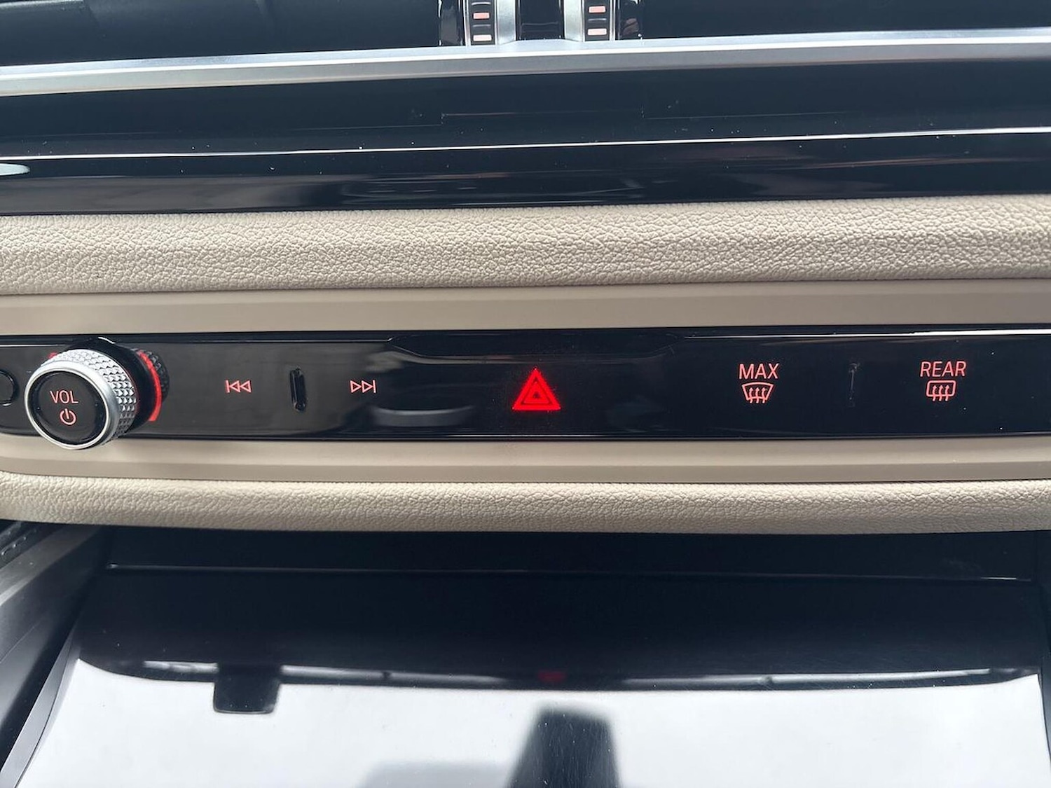 Used BMW i4 2022 for sale - 76682552: Photo 22