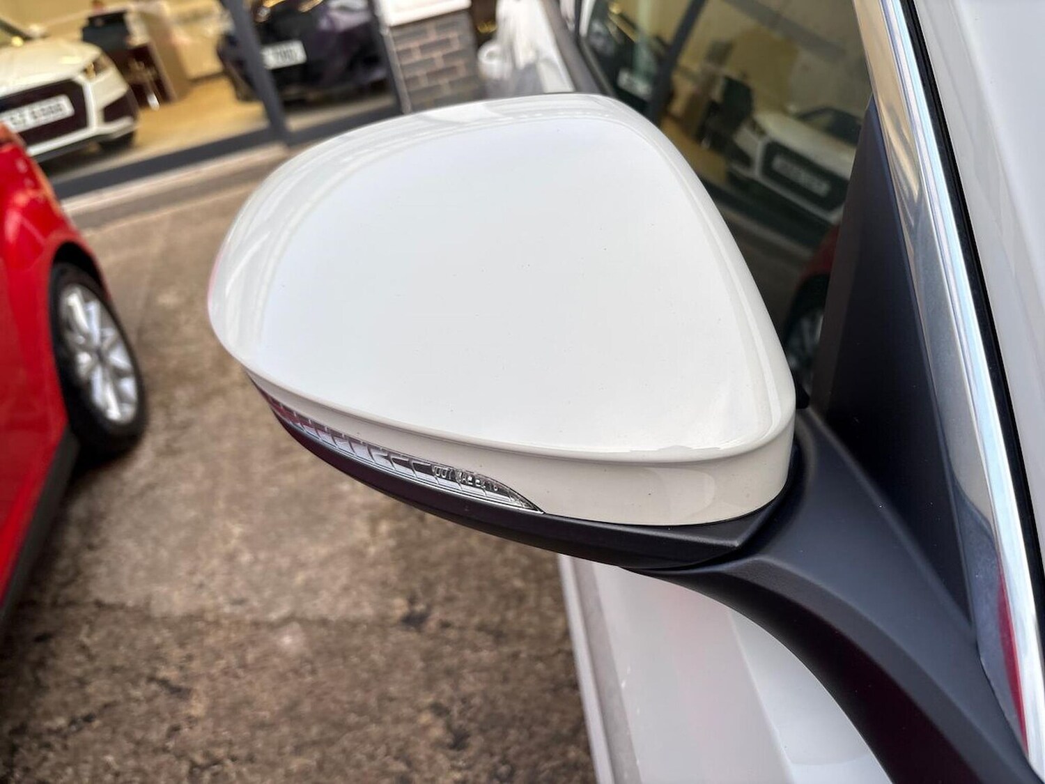 Used Volkswagen T-Roc 2022 for sale - 77489136: Photo 30