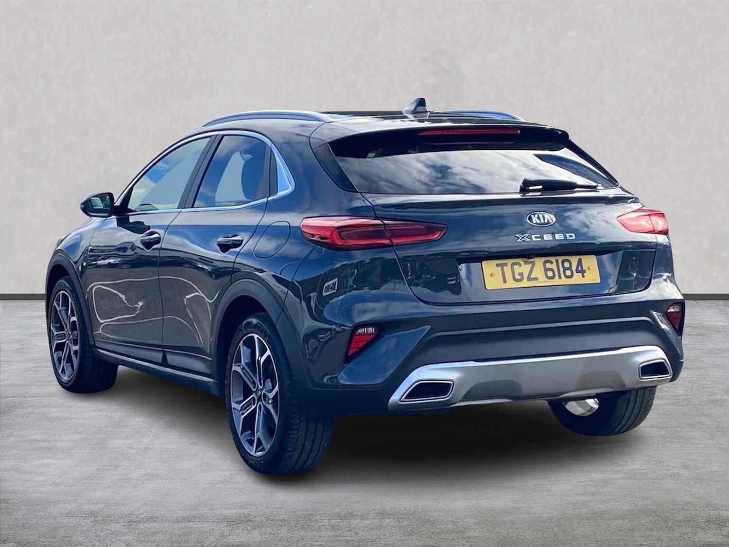 Used Kia XCeed 2021 for sale - 76694601: Photo 2