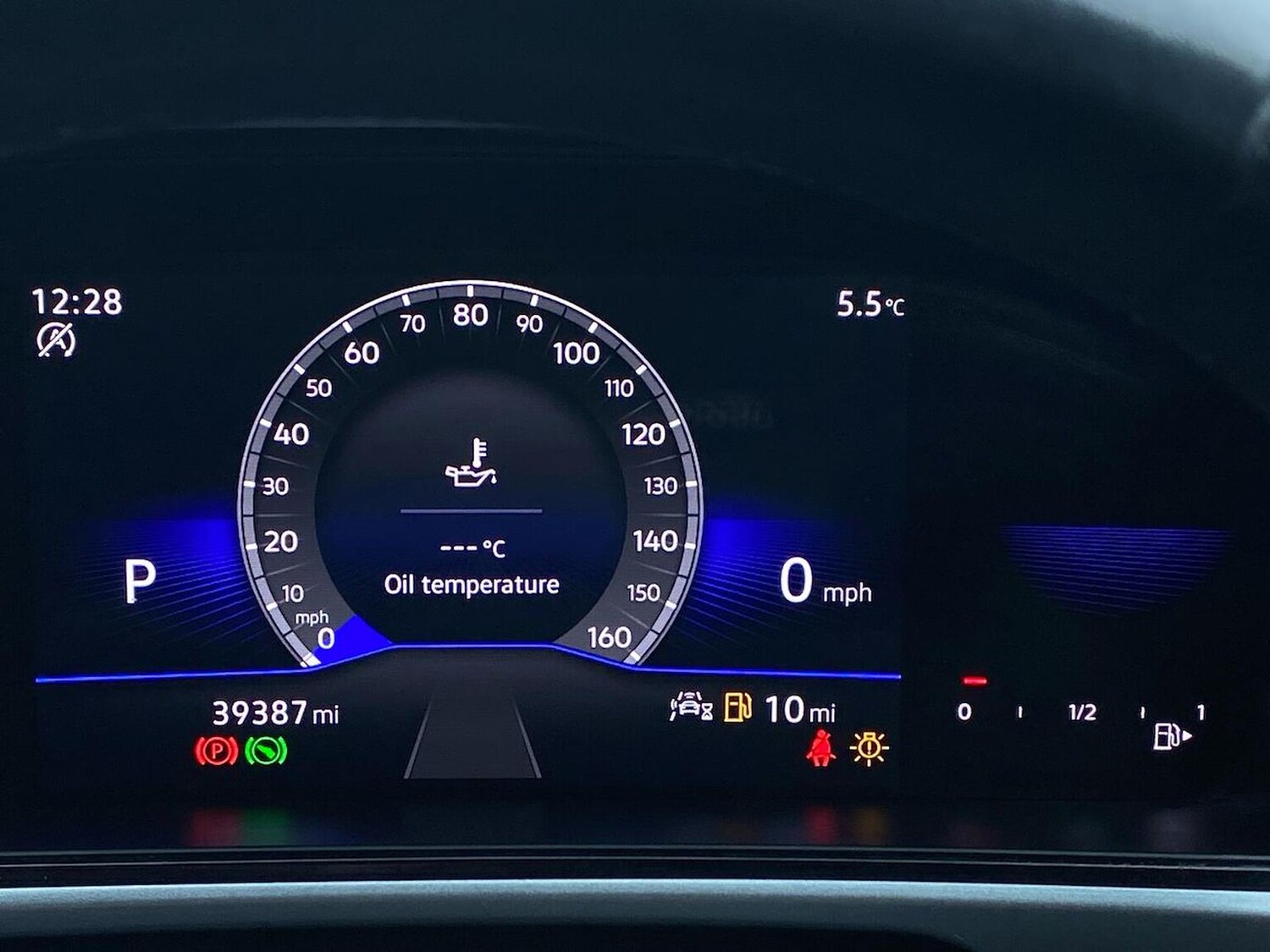 Used Volkswagen T-Roc 2023 for sale - 77701340: Photo 10