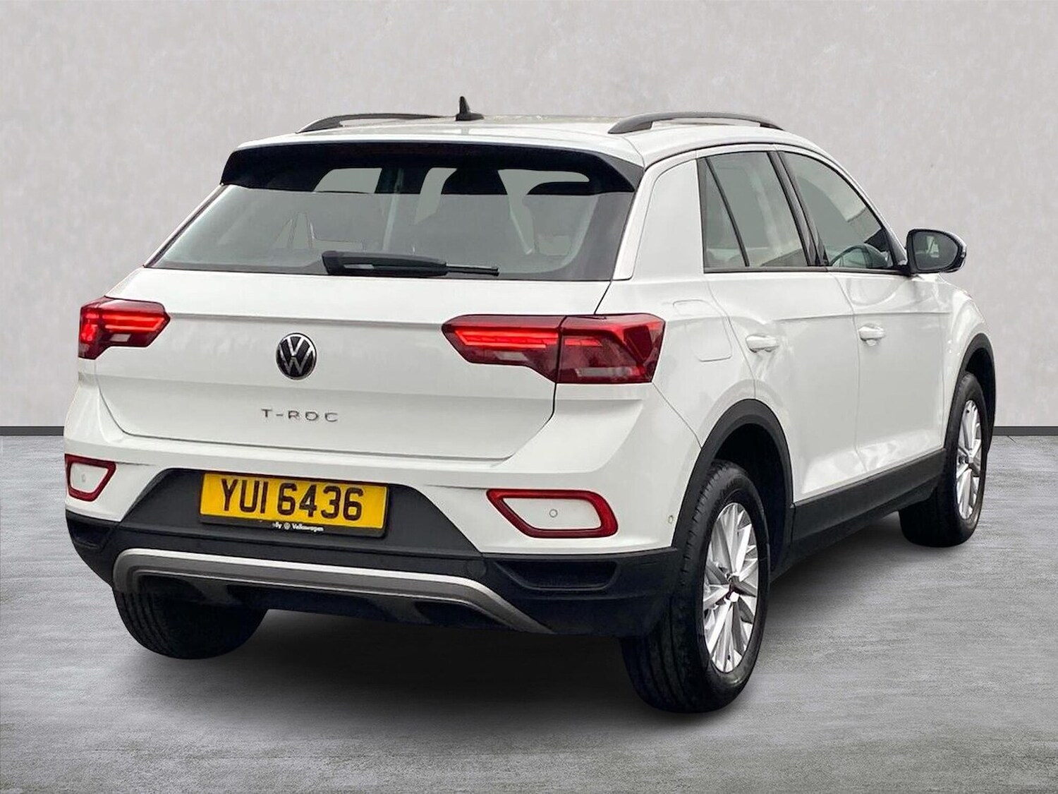 Used Volkswagen T-Roc 2023 for sale - 77701340: Photo 18