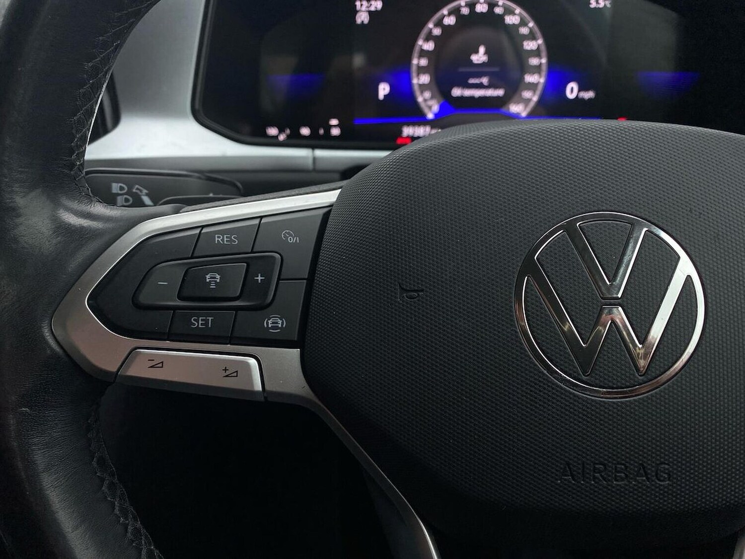 Used Volkswagen T-Roc 2023 for sale - 77701340: Photo 26