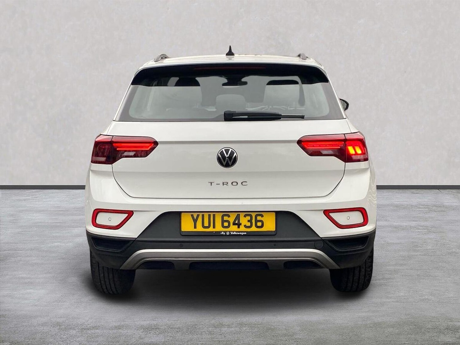 Used Volkswagen T-Roc 2023 for sale - 77701340: Photo 4