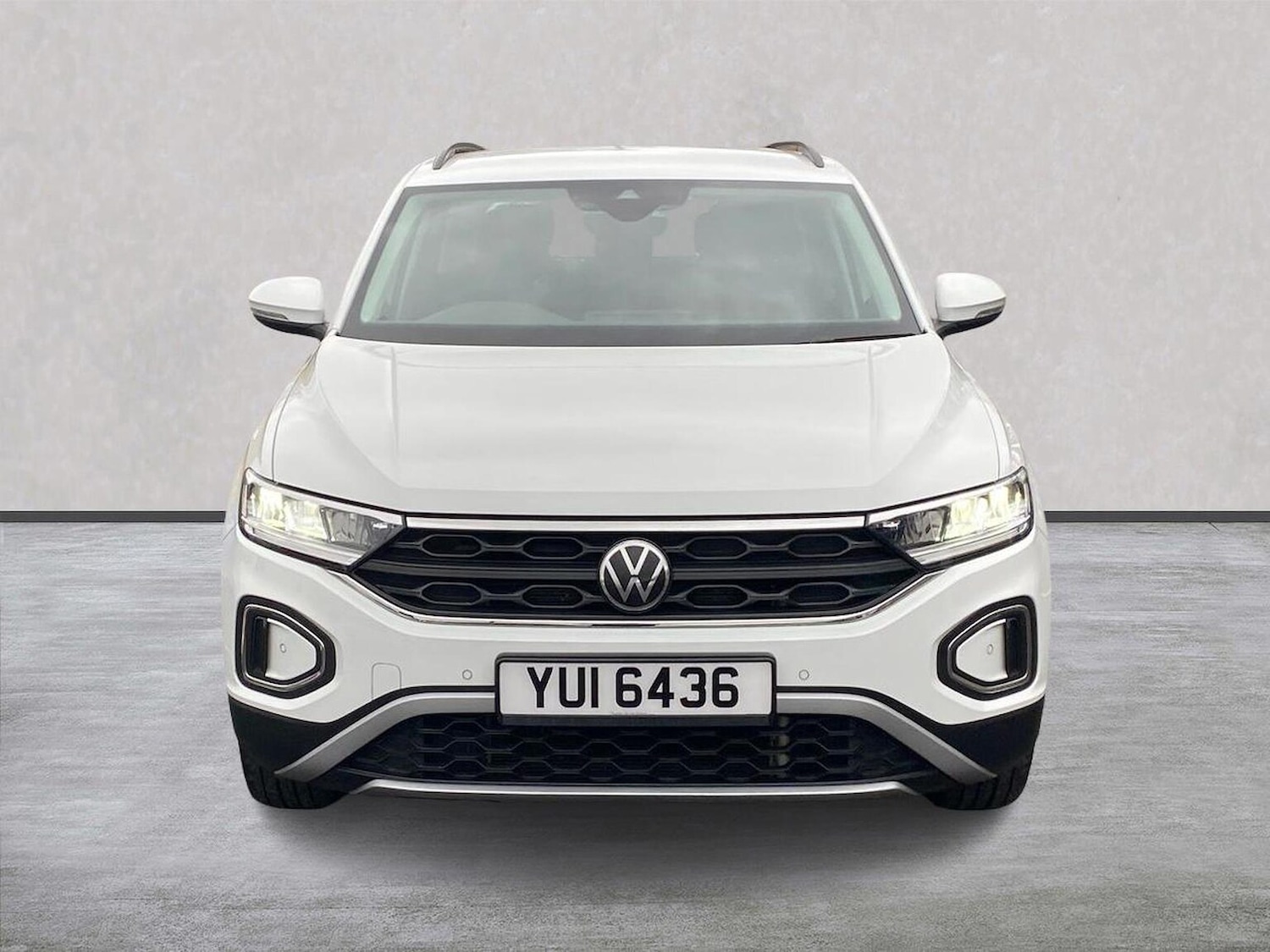 Used Volkswagen T-Roc 2023 for sale - 77701340: Photo 5