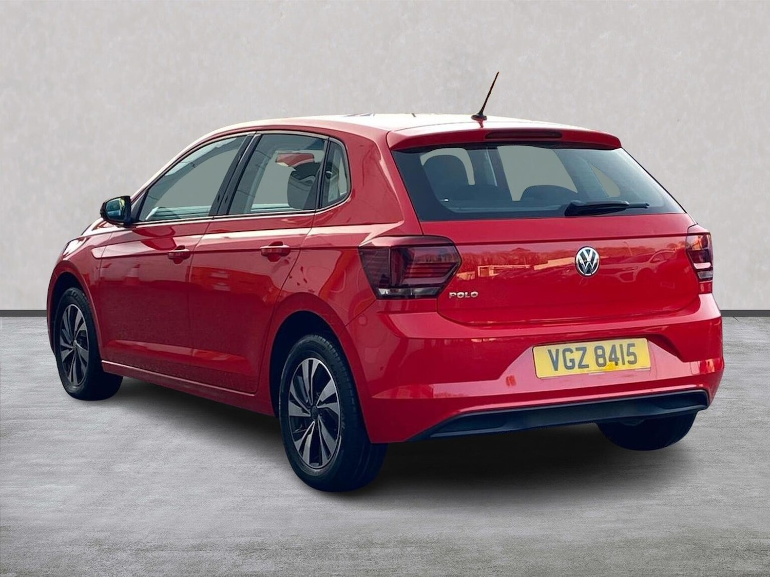 Used Volkswagen Polo 2019 for sale - 76957517: Photo 2