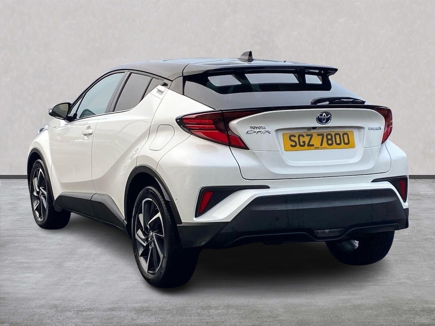 Used Toyota C-HR 2020 for sale - 76769969: Photo 2