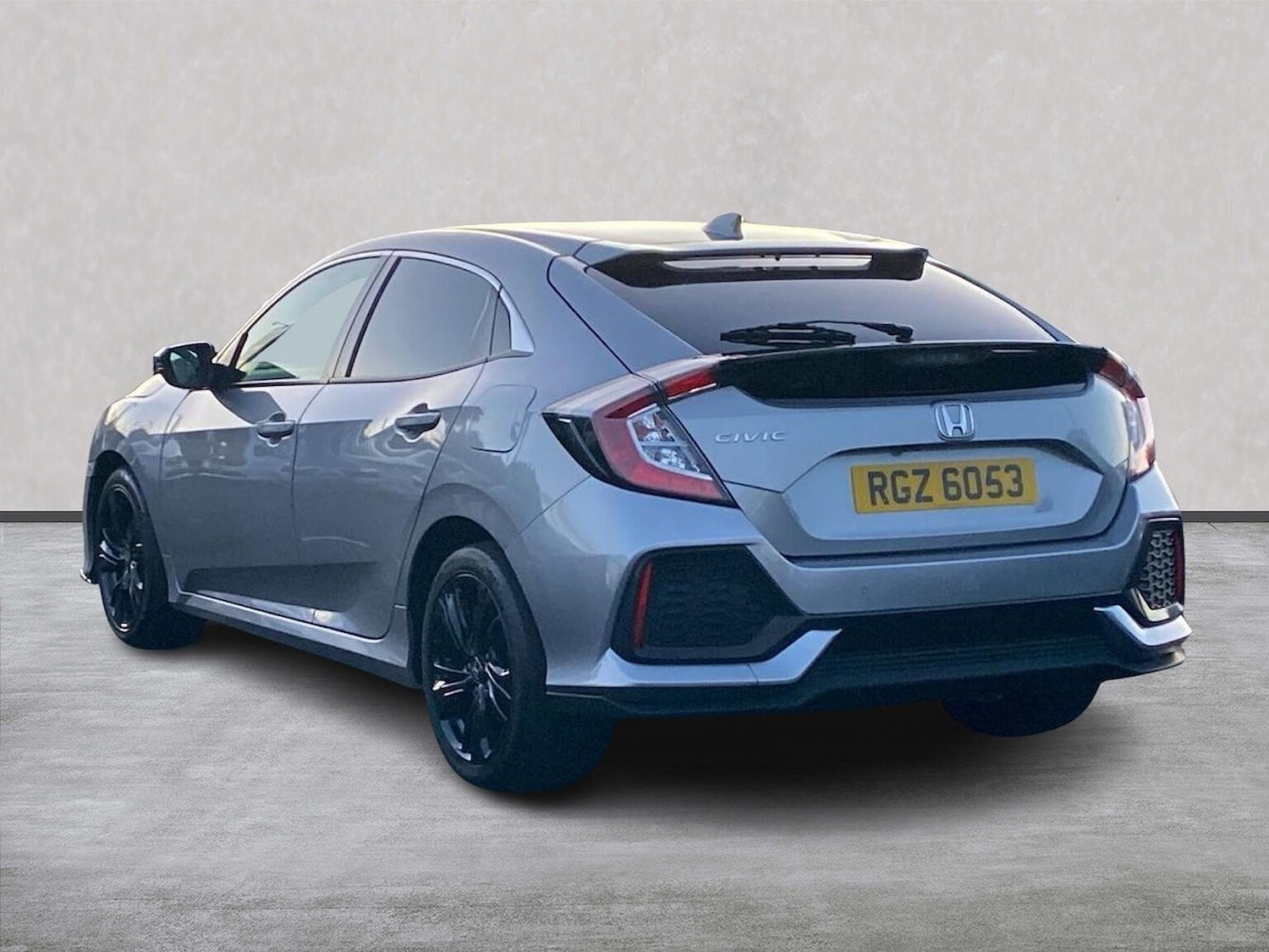 Used Honda Civic 2020 for sale - 76785228: Photo 2