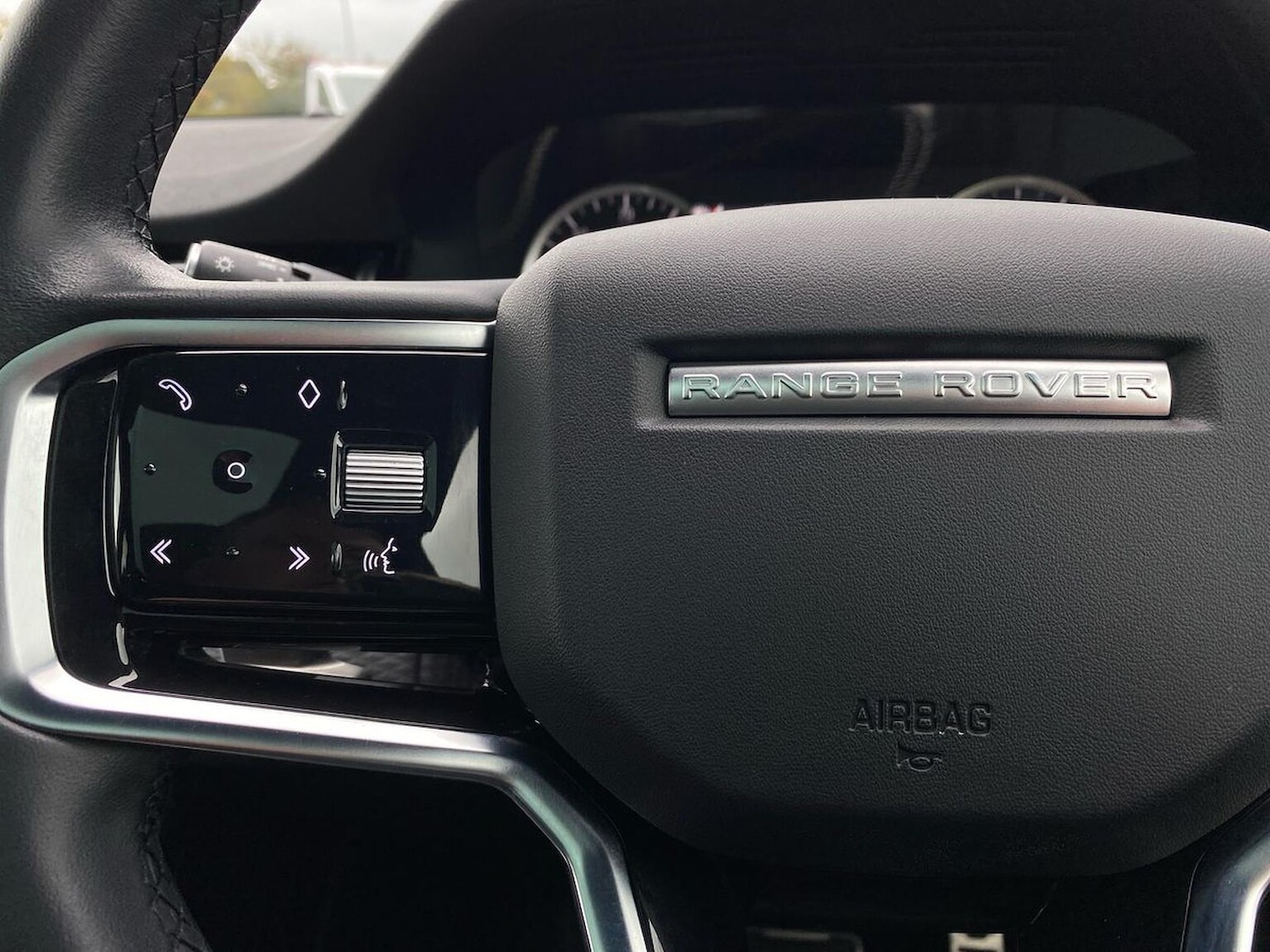 Used Land Rover Range Rover Evoque 2022 for sale - 76198351: Photo 27