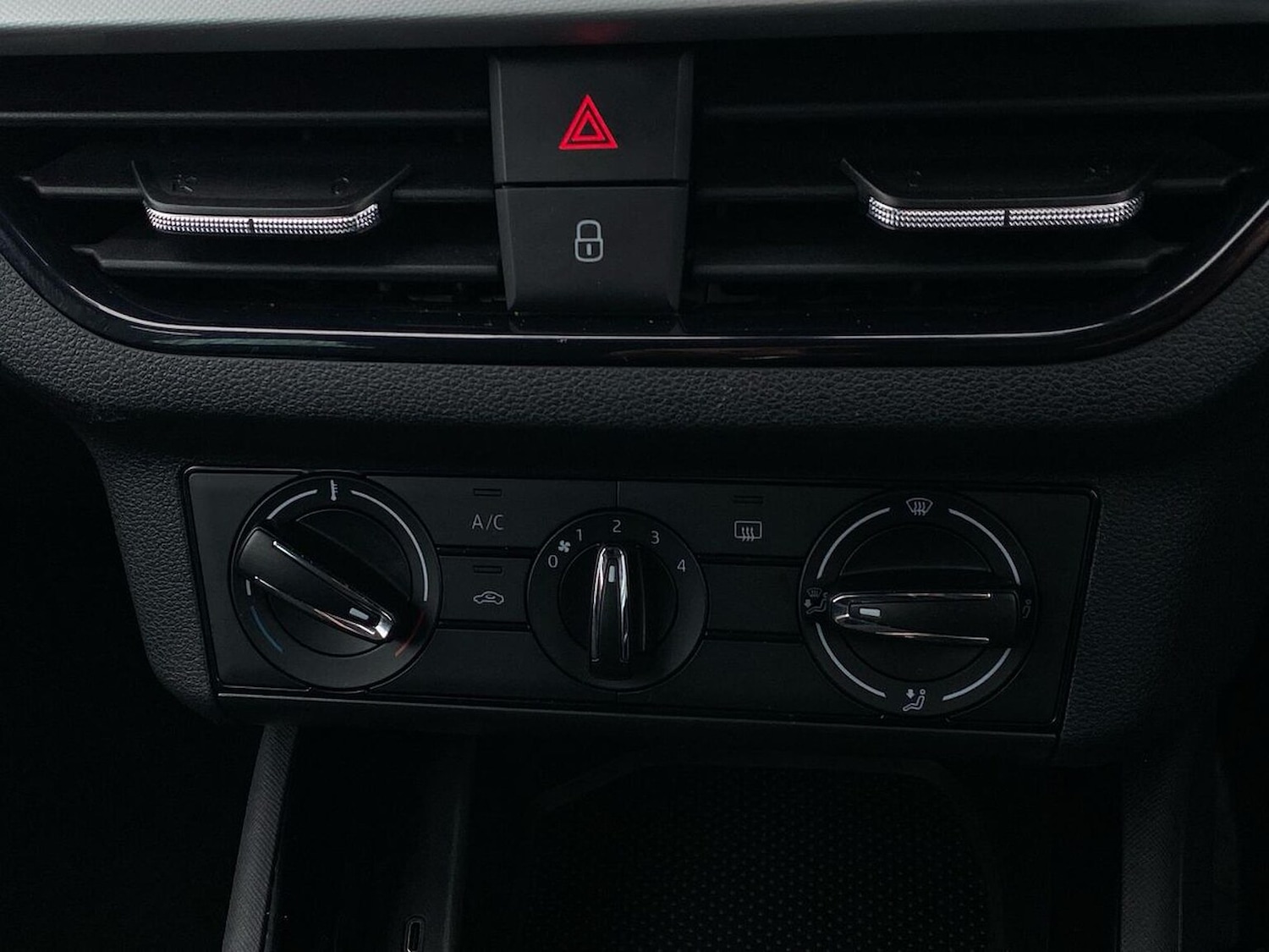 Used Skoda Kamiq 2023 for sale - 78064463: Photo 12