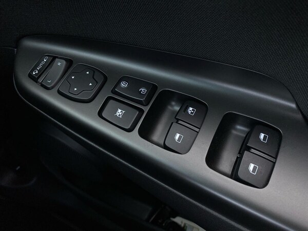 Used Hyundai KONA 2023 for sale - 76134294: Photo 21