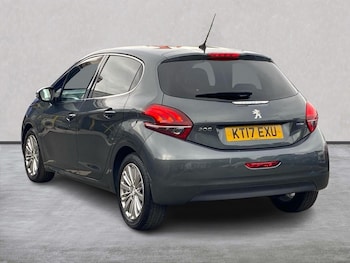 Used Peugeot 208 2017 for sale - 79404732: Photo