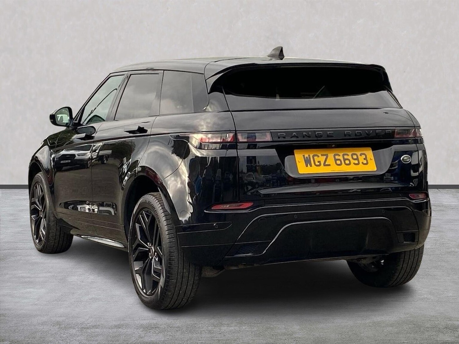 Used Land Rover Range Rover Evoque 2022 for sale - 77502893: Photo 2