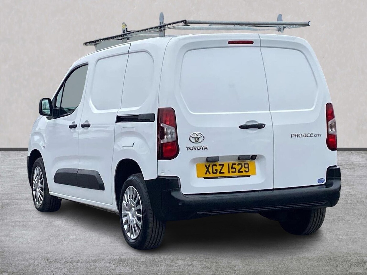 Used Toyota ProAce 2022 for sale - 77489109: Photo 2