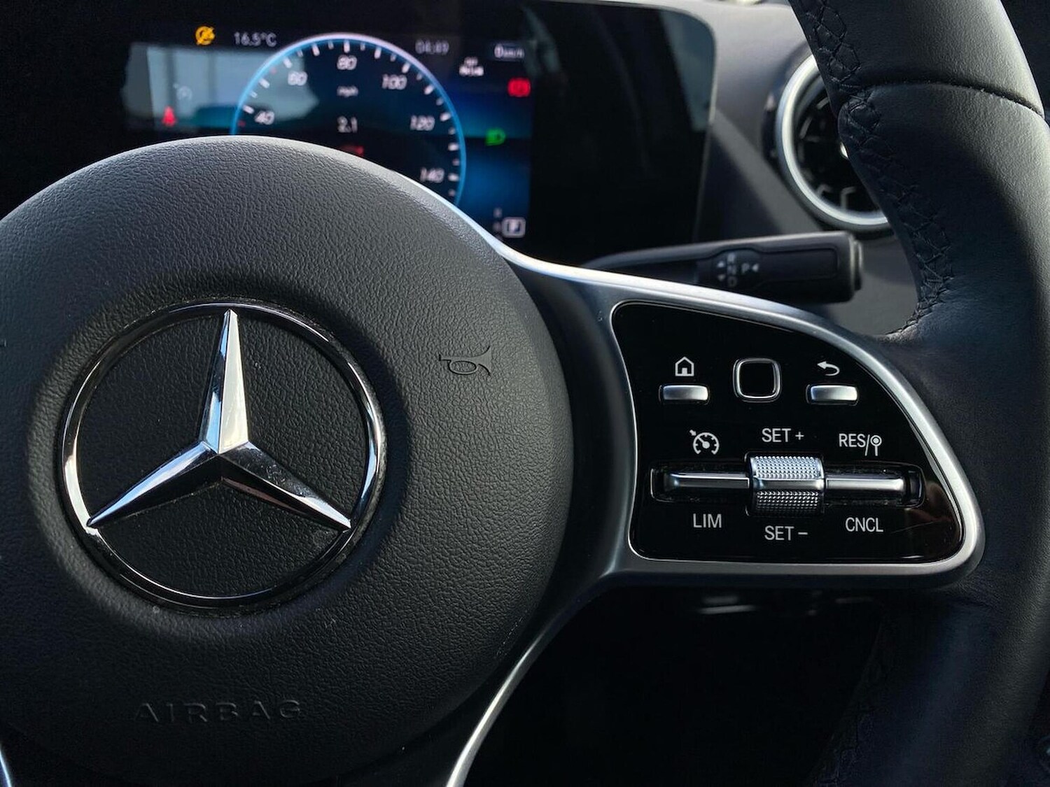 Used Mercedes-Benz GLA 2022 for sale - 76064379: Photo 26
