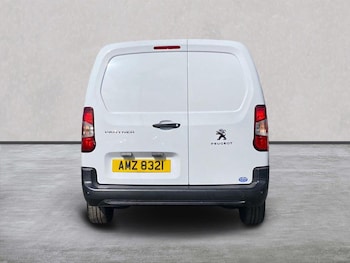 Used Peugeot Partner 2023 for sale - 79302046: Photo