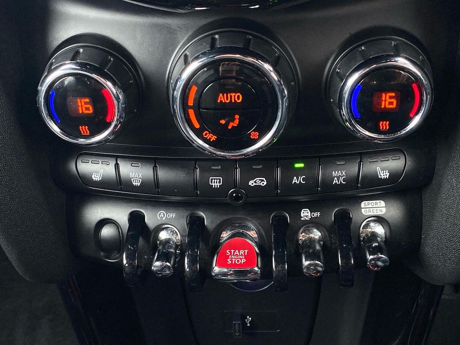 Used MINI Hatch 2022 for sale - 75907812: Photo 12