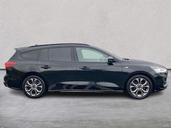 Used Ford Focus 2022 for sale - 77901625: Photo