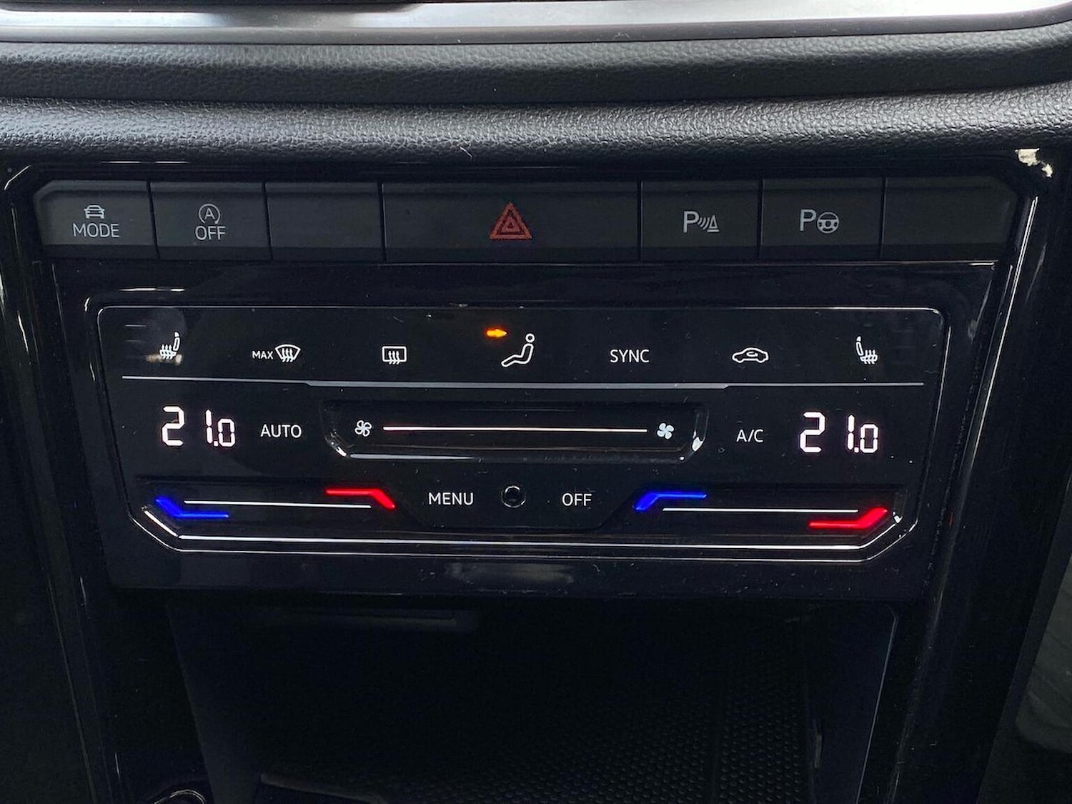 Used Volkswagen T-Roc 2023 for sale - 78198112: Photo 14