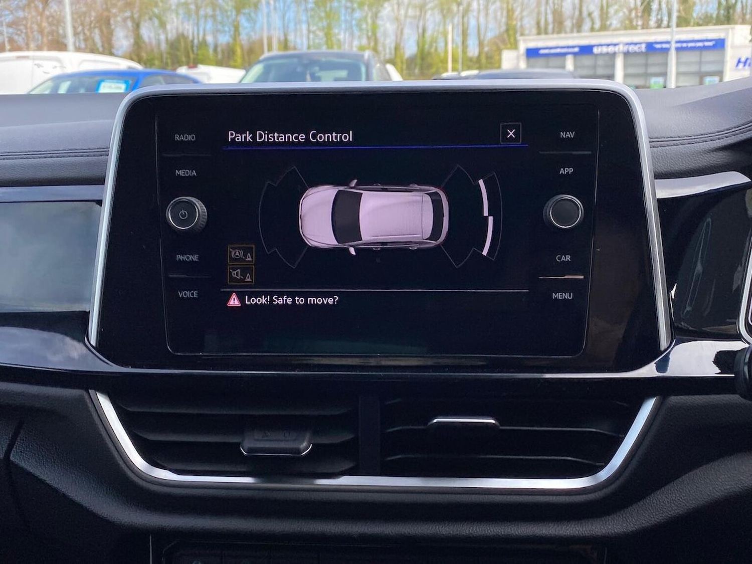 Used Volkswagen T-Roc 2023 for sale - 78198112: Photo 25