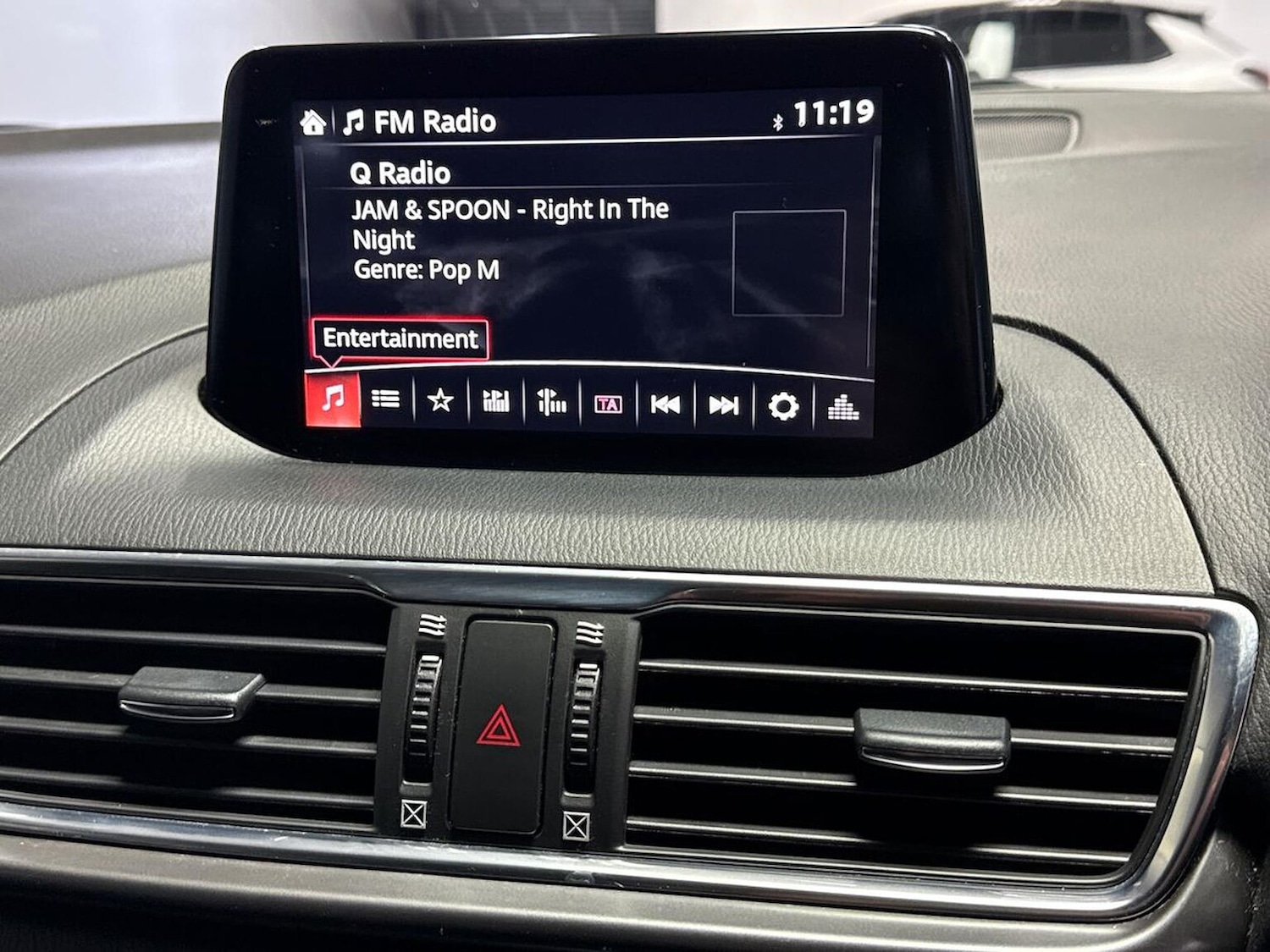 Used Mazda Mazda3 2016 for sale - 76694614: Photo 11