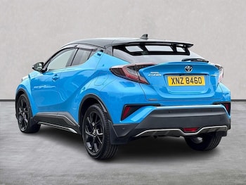 Used Toyota C-HR 2018 for sale - 75604381: Photo