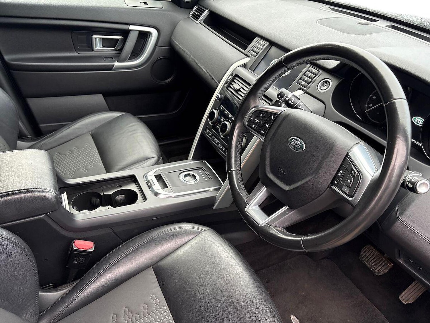 Used Land Rover Discovery Sport 2019 for sale - 76897124: Photo 15