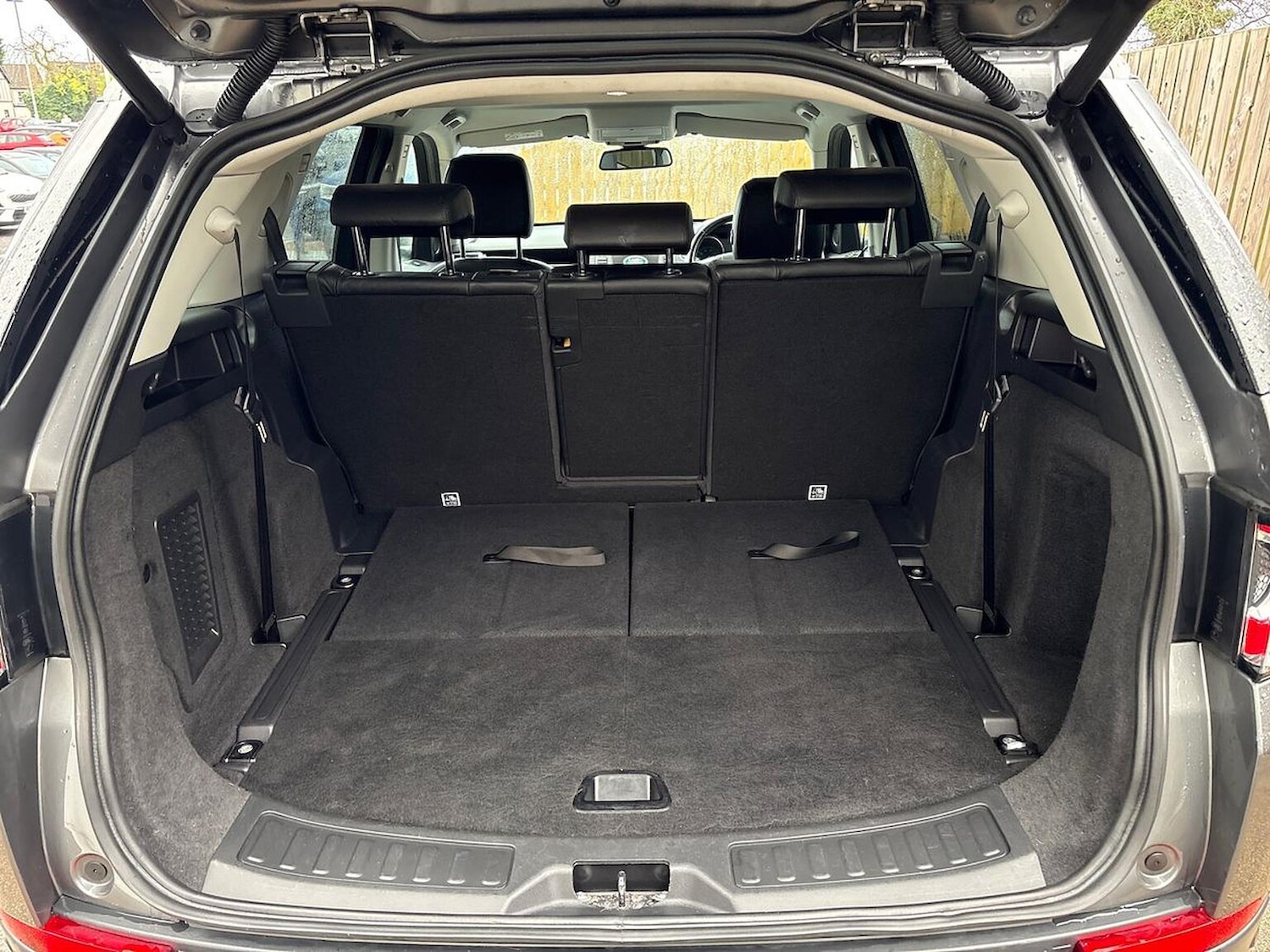 Used Land Rover Discovery Sport 2019 for sale - 76897124: Photo 17