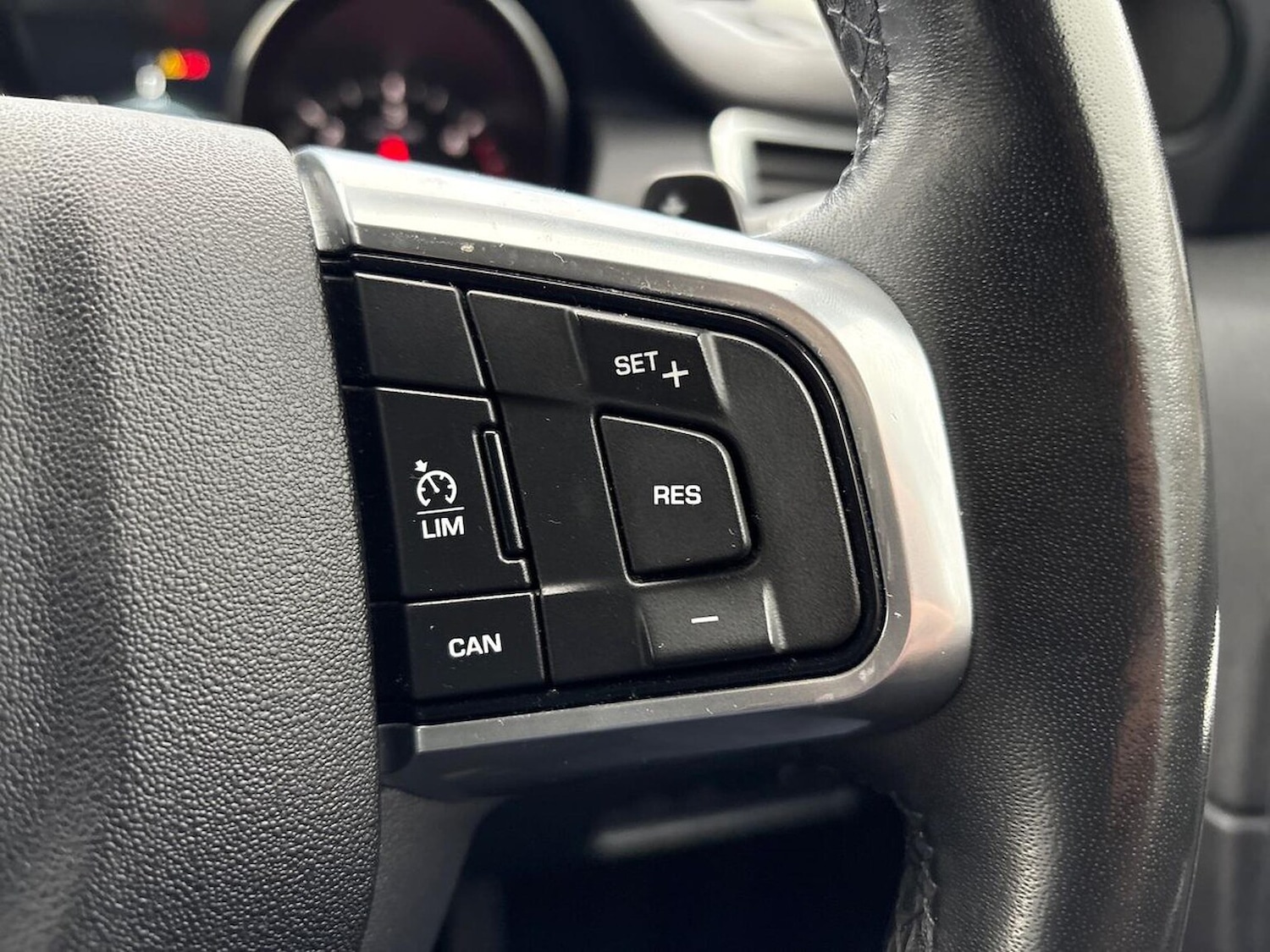 Used Land Rover Discovery Sport 2019 for sale - 76897124: Photo 26