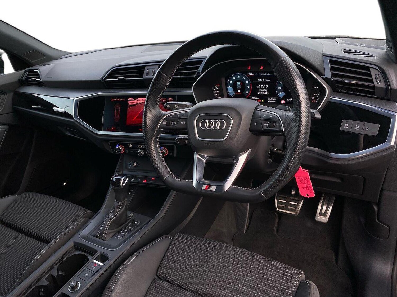Used Audi Q3 2022 for sale - 75962401: Photo 8
