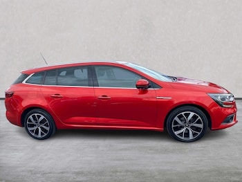 Used Renault Megane 2019 for sale - 78616497: Photo