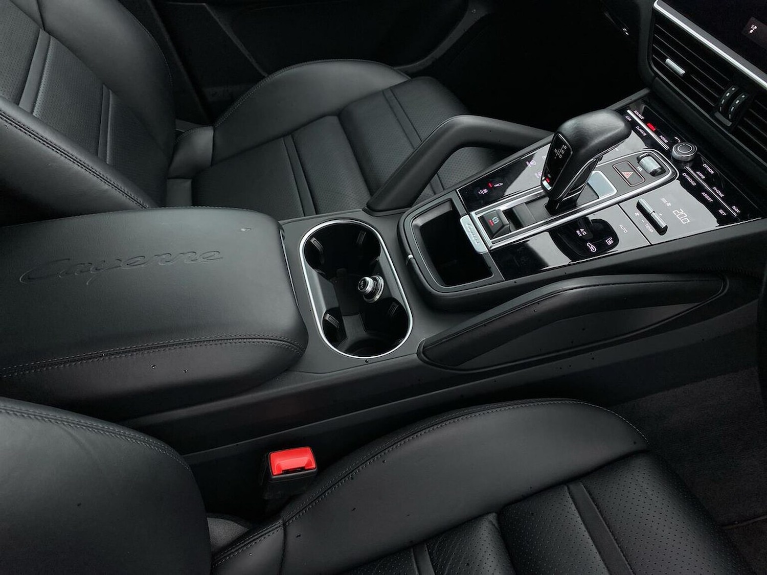 Used Porsche Cayenne 2021 for sale - 76093589: Photo 13
