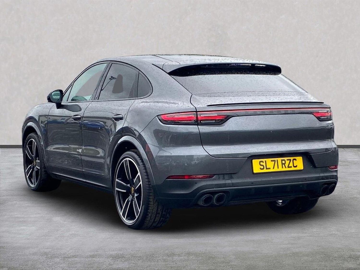 Used Porsche Cayenne 2021 for sale - 76093589: Photo 2