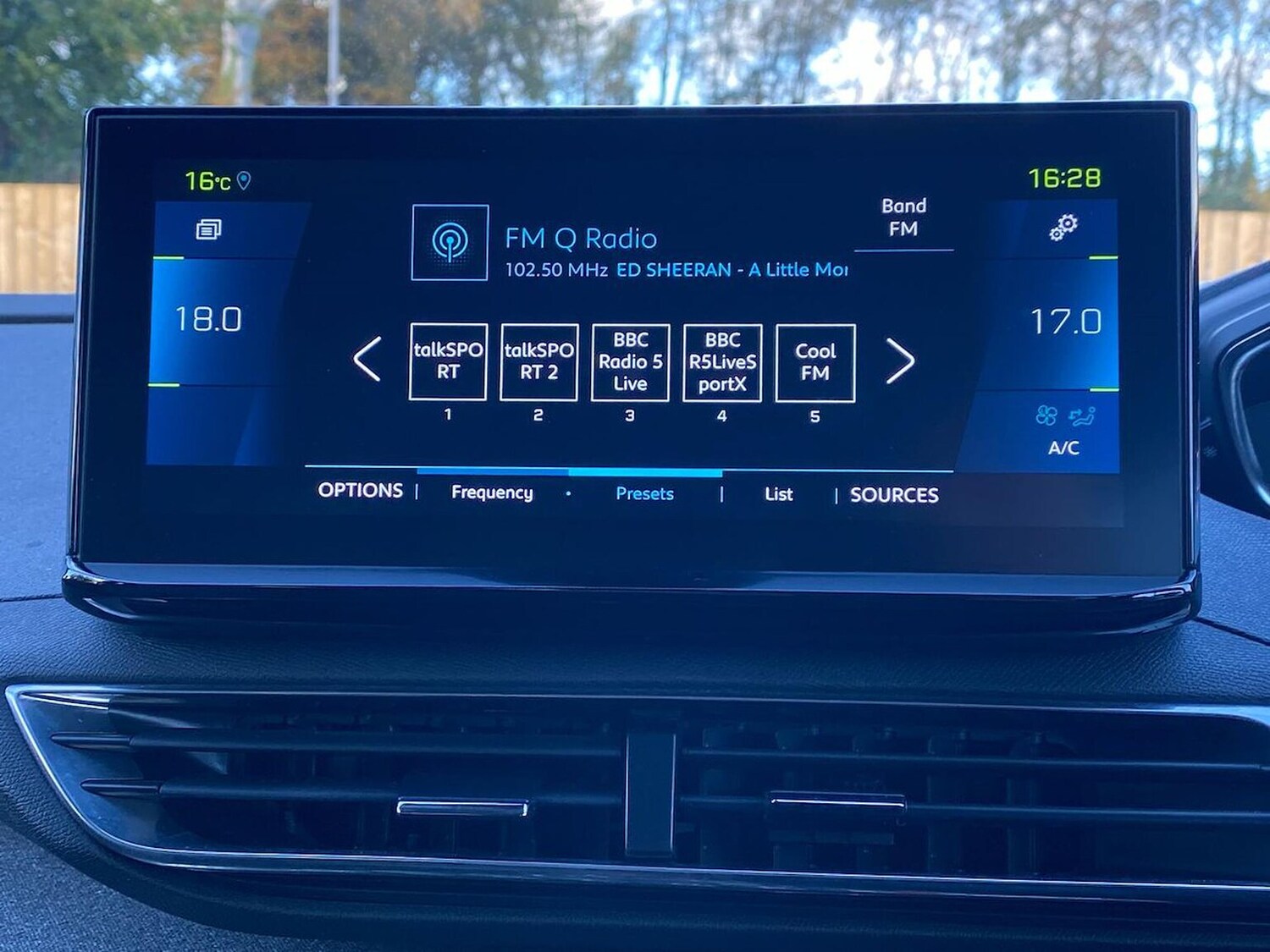 Used Peugeot 3008 2021 for sale - 76340574: Photo 11