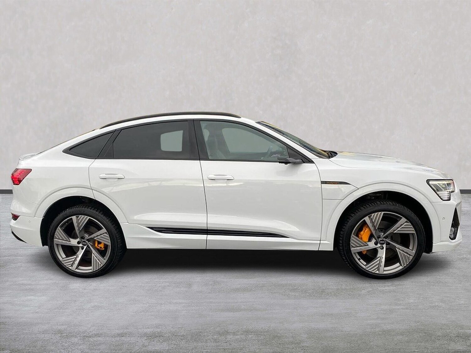 Used Audi e-tron 2022 for sale - 77489127: Photo 3