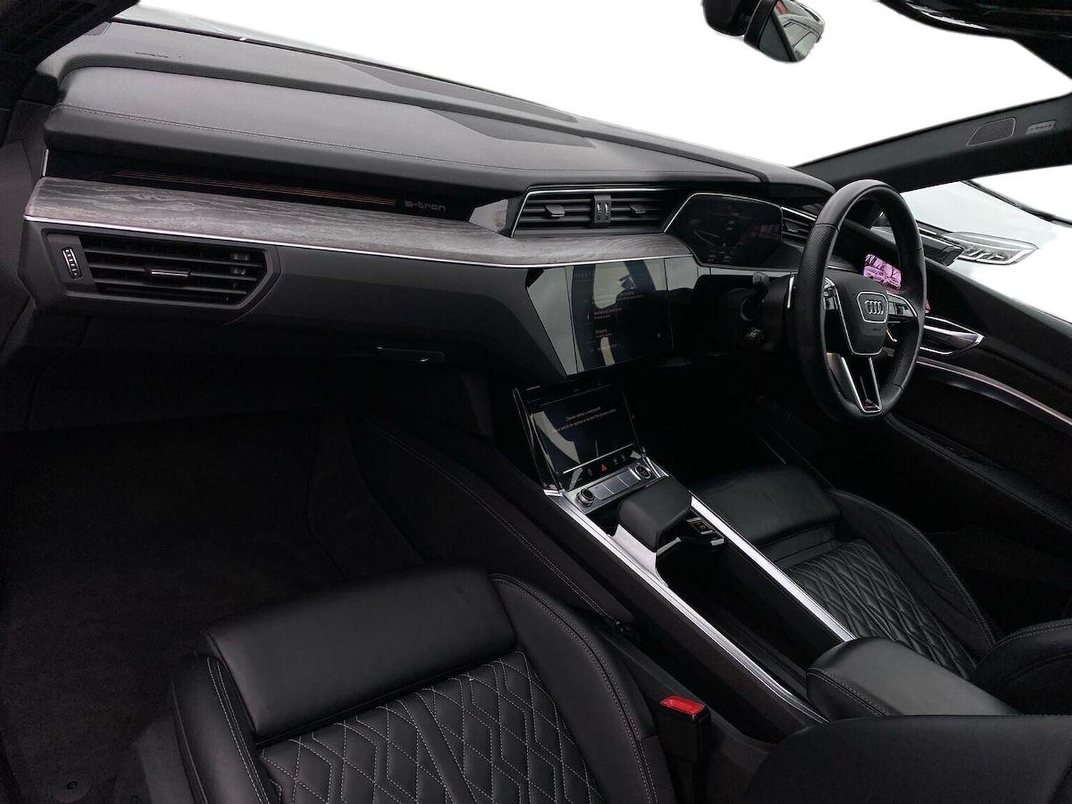 Used Audi e-tron 2022 for sale - 77489127: Photo 7