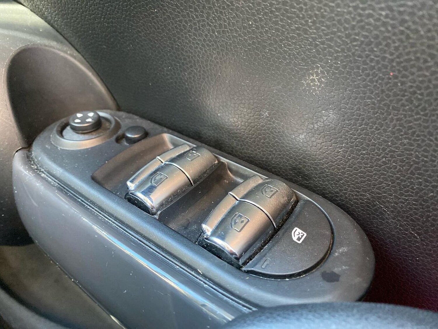 Used MINI Hatch 2017 for sale - 78195126: Photo 23