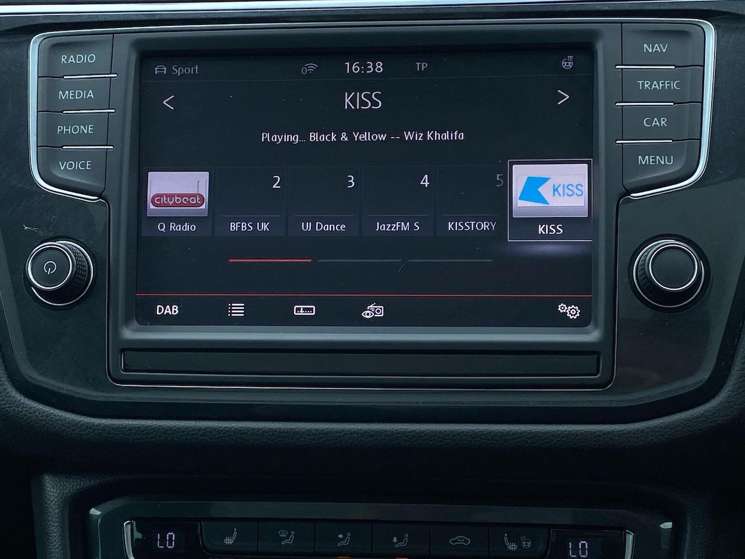 Used Volkswagen Tiguan 2016 for sale - 76860065: Photo 11