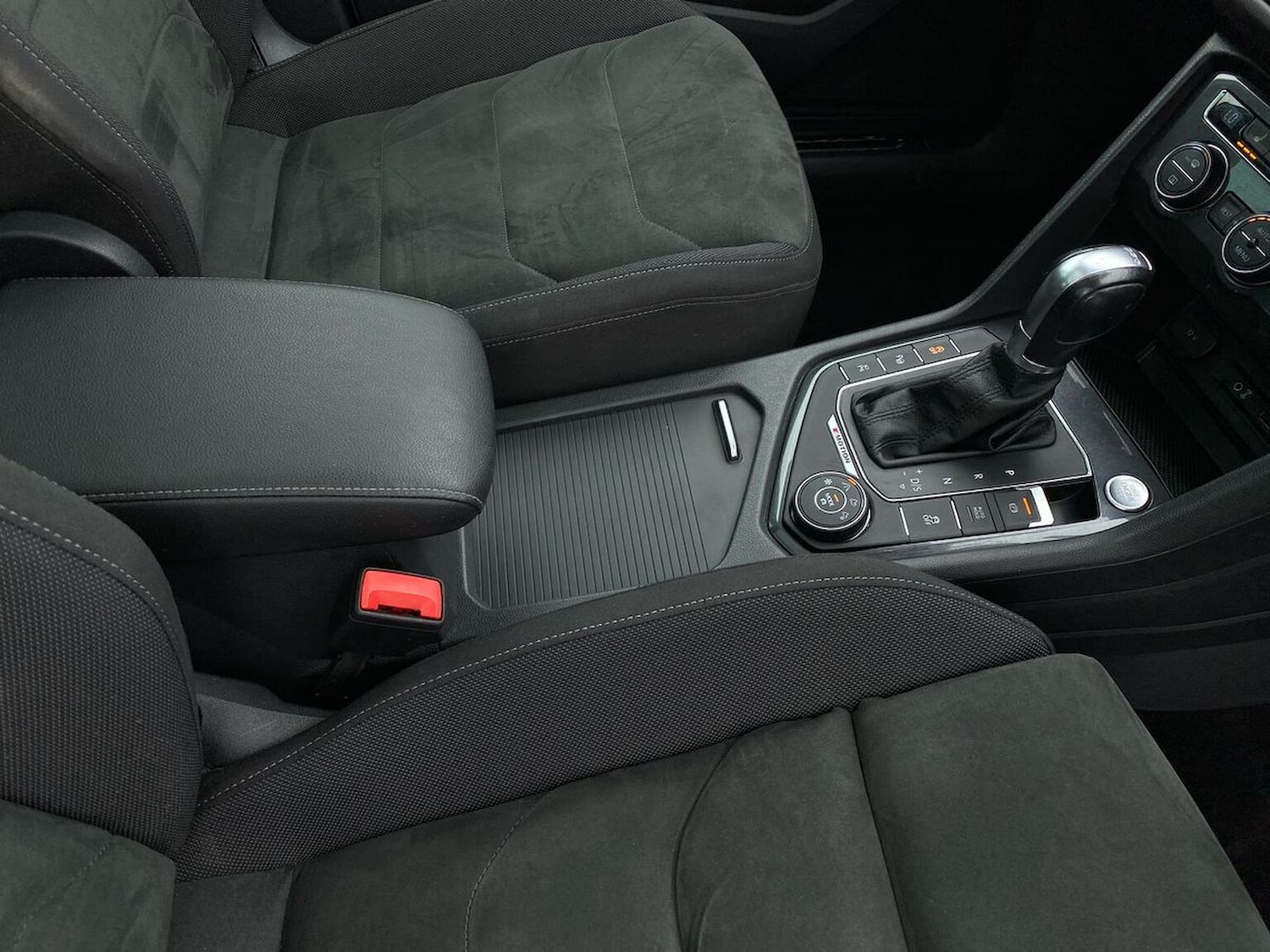 Used Volkswagen Tiguan 2016 for sale - 76860065: Photo 13